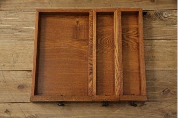 中古　超美品　新古未使用品　品のある佇まいが美しい水屋箪笥(飾り棚、違い棚、キャビネット、収納棚、戸棚、茶箪笥、茶棚)(定価約55万円)(R-067432)