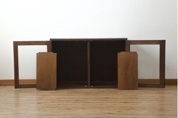中古　軽井沢彫り　細やかな桜の彫刻が魅力の収納棚(飾り棚、戸棚、サイドキャビネット、サイドボード、本箱、ブックケース)(R-067433)