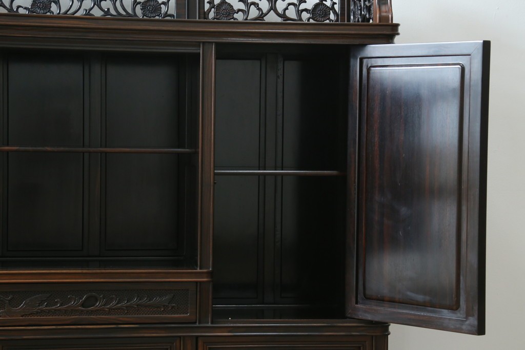 和製ビンテージ　黒檀(黒タン、コクタン、唐木)材　重厚な佇まいが魅力のサイドボード　定価約160万円　(R-067434)