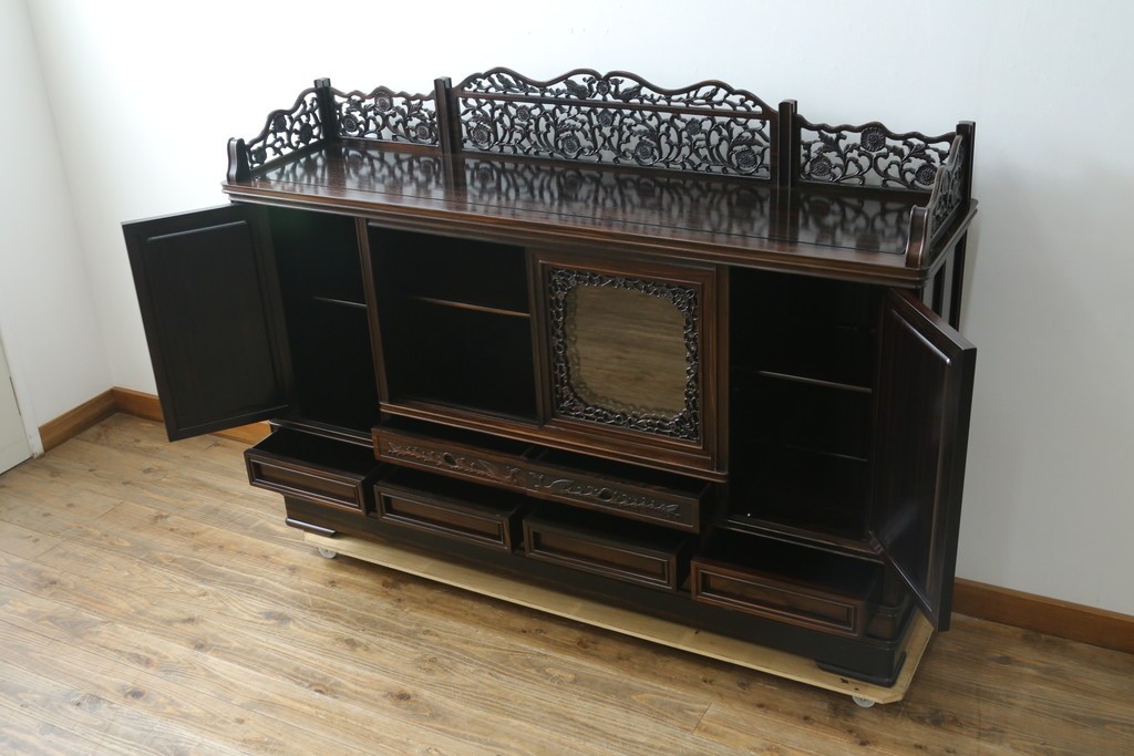 和製ビンテージ　黒檀(黒タン、コクタン、唐木)材　重厚な佇まいが魅力のサイドボード　定価約160万円　(R-067434)