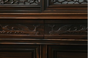 和製ビンテージ　黒檀(黒タン、コクタン、唐木)材　重厚な佇まいが魅力のサイドボード　定価約160万円　(R-067434)