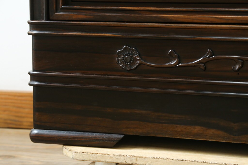 和製ビンテージ　黒檀(黒タン、コクタン、唐木)材　重厚な佇まいが魅力のサイドボード　定価約160万円　(R-067434)