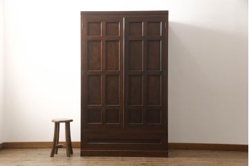 中古　レア品!!　美品　松本民芸家具　高山式洋服タンス　気品溢れるシックな佇まいが魅力的!!高山デザインのワードローブ(収納棚、戸棚、キャビネット)(定価約62万8千円)(R-067437)