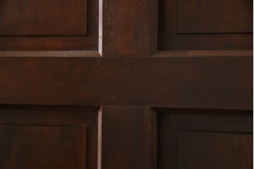 中古　レア品!!　美品　松本民芸家具　高山式洋服タンス　気品溢れるシックな佇まいが魅力的!!高山デザインのワードローブ(収納棚、戸棚、キャビネット)(定価約62万8千円)(R-067437)