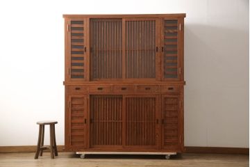 新古品　未使用品　中古　楡(ニレ)材　上質な和の空間を演出する二段重ね水屋箪笥(和風キャビネット、食器棚、収納棚、戸棚)(定価約120万円)(R-067445)