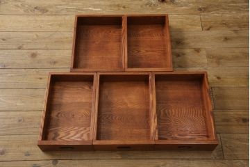 新古品　未使用品　中古　楡(ニレ)材　上質な和の空間を演出する二段重ね水屋箪笥(和風キャビネット、食器棚、収納棚、戸棚)(定価約120万円)(R-067445)