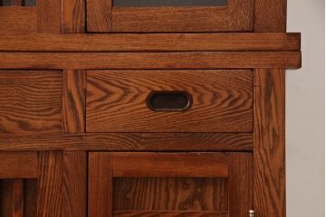新古品　未使用品　中古　楡(ニレ)材　上質な和の空間を演出する二段重ね水屋箪笥(和風キャビネット、食器棚、収納棚、戸棚)(定価約120万円)(R-067445)