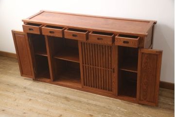新古品　未使用品　中古　楡(ニレ)材　上質な和の空間を演出する水屋箪笥サイドボード(サイドキャビネット、リビングボード、収納棚、戸棚)(R-067447)