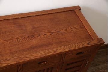 新古品　未使用品　中古　楡(ニレ)材　上質な和の空間を演出する水屋箪笥サイドボード(サイドキャビネット、リビングボード、収納棚、戸棚)(R-067447)