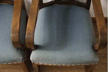 和製アンティーク　大正ロマン　カバ(樺)材　凝ったデザインが魅力的なアームチェア2脚セット(イージーチェア、ラウンジチェア)(R-067450)