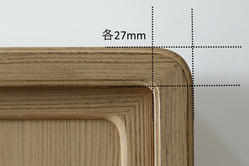 中古　蒔絵入り　1級技能士　龍上忠志作　花の絵柄がかわいらしくも品を感じさせる総桐箪笥(胴厚、四方丸、和箪笥、桐たんす、収納タンス、衣装箪笥、着物箪笥、引き出し)(定価約160万円)(R-067461)