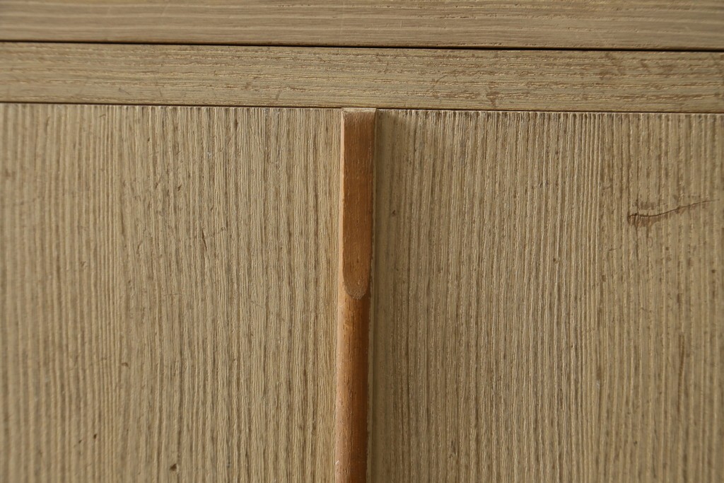 中古　蒔絵入り　1級技能士　龍上忠志作　花の絵柄がかわいらしくも品を感じさせる総桐箪笥(胴厚、四方丸、和箪笥、桐たんす、収納タンス、衣装箪笥、着物箪笥、引き出し)(定価約160万円)(R-067461)