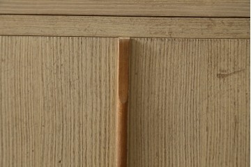 中古　蒔絵入り　1級技能士　龍上忠志作　花の絵柄がかわいらしくも品を感じさせる総桐箪笥(胴厚、四方丸、和箪笥、桐たんす、収納タンス、衣装箪笥、着物箪笥、引き出し)(定価約160万円)(R-067461)