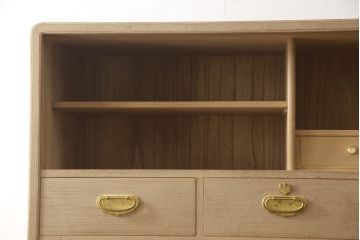 中古　蒔絵入り　1級技能士　龍上忠志作　花の絵柄がかわいらしくも品を感じさせる総桐箪笥(胴厚、四方丸、和箪笥、桐たんす、収納タンス、衣装箪笥、着物箪笥、引き出し)(定価約160万円)(R-067461)