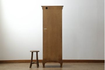 中古　美品　イタリア家具　セルバ社(SELVA)　クラシカルなデザインが魅力の縦型キュリオケース(ガラスケース、ショーケース、飾り棚、ディスプレイ棚、キャビネット)(R-067468)