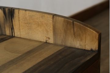 和製アンティーク　高級品!!　力強くて美しい杢目が魅力的!!黒柿材と欅(ケヤキ)材製の大振りな文机(座机、ローテーブル、サイドテーブル、作業台、テレビ台、ローボード)(R-067472)