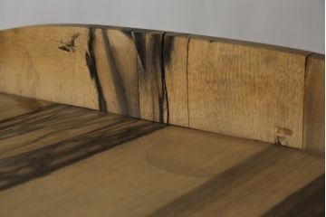 和製アンティーク　高級品!!　力強くて美しい杢目が魅力的!!黒柿材と欅(ケヤキ)材製の大振りな文机(座机、ローテーブル、サイドテーブル、作業台、テレビ台、ローボード)(R-067472)