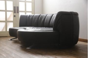 中古　美品　デセデ(de Sede)　DS-164/30　ラグジュアリーな雰囲気を醸し出す本革3人掛けソファ(レザー、カウチソファ、3P、三人掛け)(定価約316万円)(R-067475)
