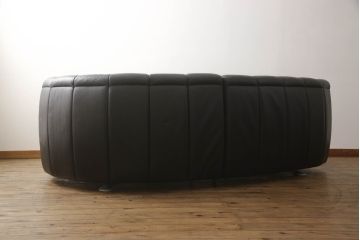 中古　美品　デセデ(de Sede)　DS-164/30　ラグジュアリーな雰囲気を醸し出す本革3人掛けソファ(レザー、カウチソファ、3P、三人掛け)(定価約316万円)(R-067475)