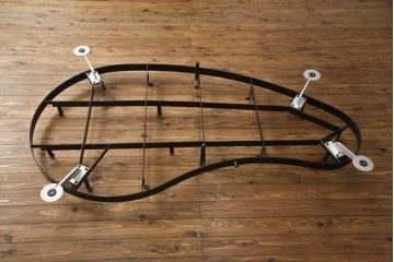 中古　美品　デセデ(de Sede)　DS-164/30　ラグジュアリーな雰囲気を醸し出す本革3人掛けソファ(レザー、カウチソファ、3P、三人掛け)(定価約316万円)(R-067475)