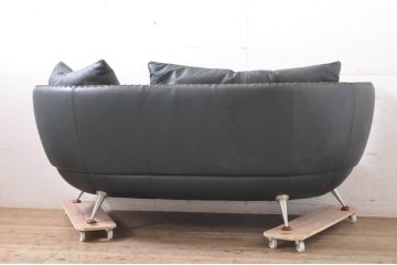 中古　デセデ(de Sede)　Mathias Hoffmann(マティアス・ホフマン)　DS-102/03　モスグリーン　個性的で美しい曲線のフォルムが魅力的な2人掛けソファ(二人掛けソファ、ラブソファ、アームソファ)(定価約194万円)(R-067485)