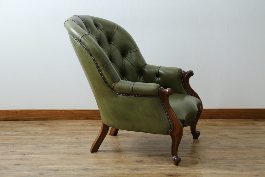 中古　極上美品　使用感ほぼ無し!!　スペイン製　バロッサバレンティ(VARO,S.A. VALENTI)　本革　ラグジュアリーな空間を演出する1人掛けレザーソファ　定価約60万円　(R-067487)