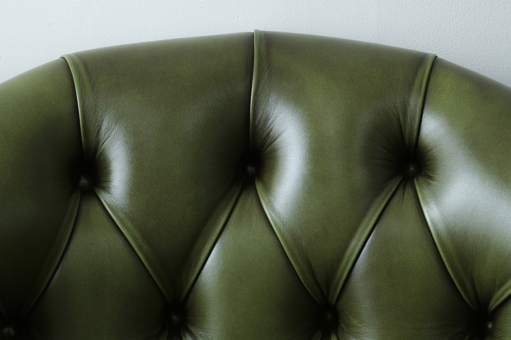 中古　極上美品　使用感ほぼ無し!!　スペイン製　バロッサバレンティ(VARO,S.A. VALENTI)　本革　ラグジュアリーな空間を演出する1人掛けレザーソファ　定価約60万円　(R-067487)