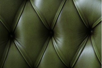 中古　極上美品　使用感ほぼ無し!!　スペイン製　バロッサバレンティ(VARO,S.A. VALENTI)　本革　ラグジュアリーな空間を演出する1人掛けレザーソファ　定価約60万円　(R-067487)