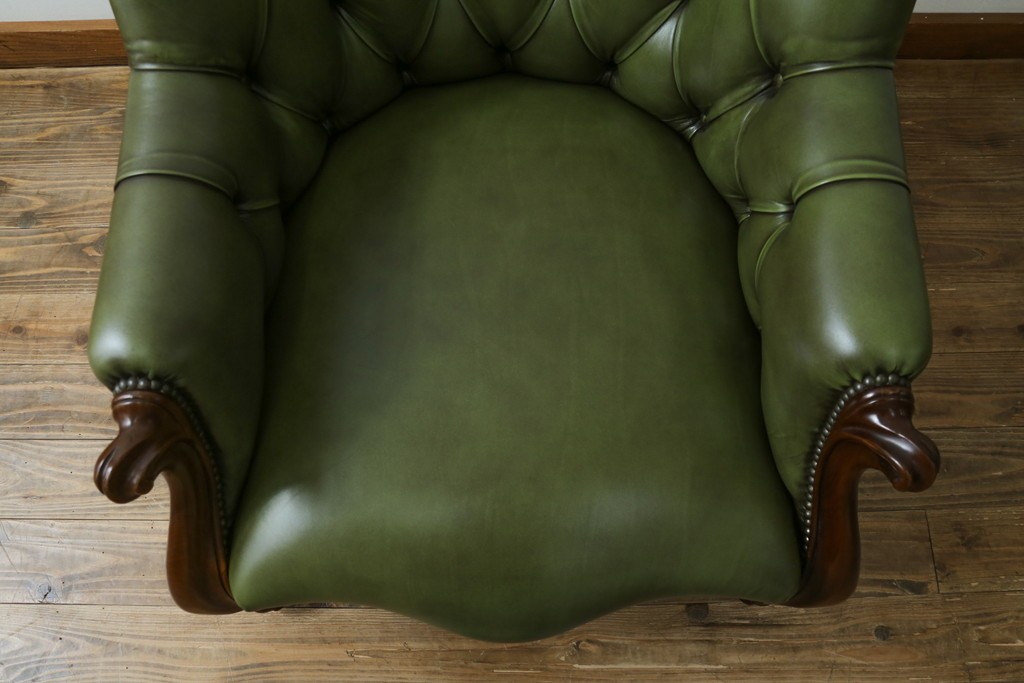 中古　極上美品　使用感ほぼ無し!!　スペイン製　バロッサバレンティ(VARO,S.A. VALENTI)　本革　ラグジュアリーな空間を演出する1人掛けレザーソファ　定価約60万円　(R-067487)