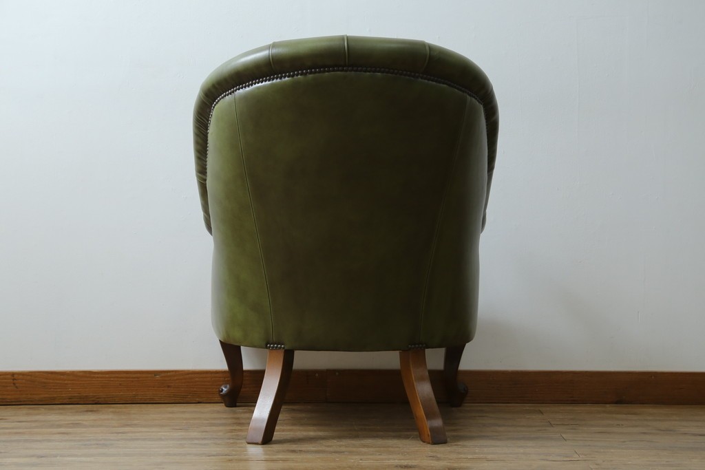 中古　極上美品　使用感ほぼ無し!!　スペイン製　バロッサバレンティ(VARO,S.A. VALENTI)　本革　ラグジュアリーな空間を演出する1人掛けレザーソファ　定価約60万円　(R-067487)