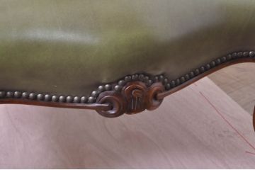 中古　極上美品　使用感ほぼ無し!!　スペイン製　バロッサバレンティ(VARO,S.A. VALENTI)　本革　ラグジュアリーな空間を演出する1人掛けレザーソファ(一人掛けソファ、パーソナルチェア、ラウンジチェア、アームチェア)(定価約60万円)(R-067487)