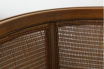 中古　DREXEL HERITAGE(ドレクセルヘリテイジ)　優雅なくつろぎの時間を演出するラウンジチェア2脚セット(アームチェア、ケインバックチェア、ラタン、籐、椅子、イス)(R-067488)