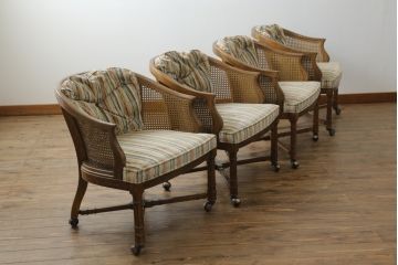 中古　DREXEL HERITAGE(ドレクセルヘリテイジ)　Grand Villa(グランドヴィラ)　くつろぎの時間を演出するキャスター付きアームチェア4脚セット(椅子、イス、ダイニングチェア)(R-067490)
