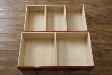 中古　民芸家具　漆塗り　朱塗りの鮮やかな色合いが目を惹くローチェスト(引き出し、収納箪笥、ローボード、テレビ台、テレビボード)(R-067494)