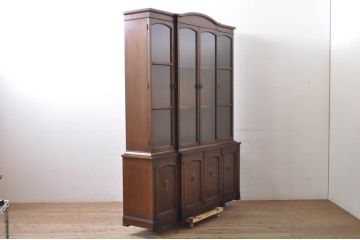 中古　DREXEL HERITAGE(ドレクセルヘリテイジ)　クラシカルな佇まいが魅力的なキャビネット(チャイナキャビネット、ディスプレイ棚、食器棚、飾り棚、収納棚、戸棚)(R-067496)