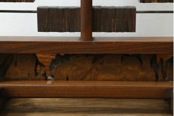 アンティーク雑貨　珍品　希少!!　欅材　古い商家の帳場で使われていた小さな札付き衝立て　(R-067503)