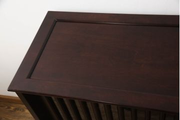 【U様専用】中古　国産職人手造り品　カバ(樺)材　縦桟格子の民芸水屋箪笥サイドボード(茶箪笥、茶棚、収納棚、戸棚、食器棚)(R-067510)