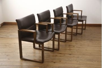 中古　美品!!　CONDE HOUSE(カンディハウス)　BOLS(ボルス)　ナラ材　本革(レザー)　落ち着いた寛ぎの空間づくりにおすすめなアーム付きダイニングチェア4脚セット(椅子、イス)(定価4脚で約56万円)(R-067513)