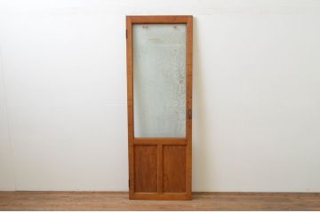アンティーク建具　どこか懐かしい雰囲気を感じる古い栗材の幅狭ガラス扉1枚(木製扉、ドア)(R-067523)
