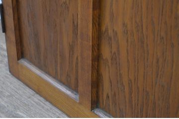 アンティーク建具　どこか懐かしい雰囲気を感じる古い栗材の幅狭ガラス扉1枚(木製扉、ドア)(R-067523)