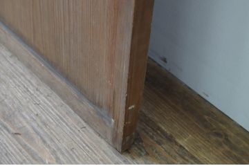 アンティーク建具　杉材　どこか懐かしい雰囲気を感じる片開きドア1枚(木製扉、ドア)(R-067528)
