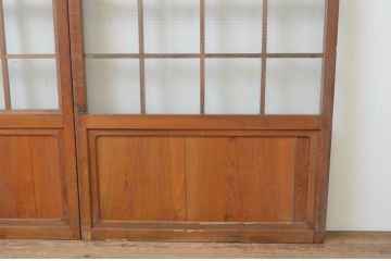 アンティーク建具　レトロな空間作りにおすすめなモールガラス入り格子ガラス戸2枚セット(引き戸、格子戸)(R-067531)