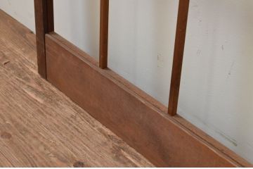 アンティーク建具　インテリアに取り入れやすいシンプルなデザインの升目(マス目)格子ガラス戸1枚(引き戸、ガラス戸)(R-067540)