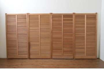 アンティーク建具　木の温もりを感じるルーバー4枚セット(引き戸、ジャロジー戸、雨戸、木製)(R-067541)