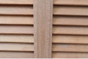 アンティーク建具　木の温もりを感じるルーバー4枚セット(引き戸、ジャロジー戸、雨戸、木製)(R-067541)