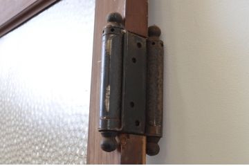 アンティーク建具　上手物!!　大正ロマン　レトロなプレスガラス入り両開きドア1対2枚セット(木製扉)(R-067544)