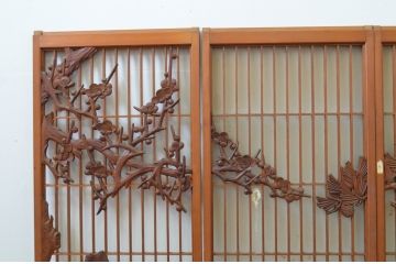 アンティーク建具　高級品!!　片面ガラス　在銘入り　松竹梅・鶴亀の彫刻の書院戸4枚セット(引き戸、ガラス窓)(R-067549)