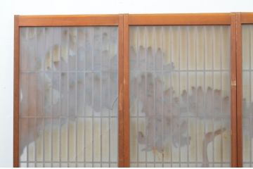 アンティーク建具　高級品!!　片面ガラス　在銘入り　松竹梅・鶴亀の彫刻の書院戸4枚セット(引き戸、ガラス窓)(R-067549)