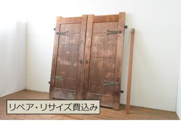 アンティーク建具　特大!!　ヒノキ材　味わい深い風合いの立派な門扉1対2枚セット(木製扉、蔵戸、玄関戸)(R-067551)