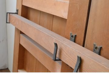 アンティーク建具　特大!!　ヒノキ材　味わい深い風合いの立派な門扉1対2枚セット(木製扉、蔵戸、玄関戸)(R-067551)